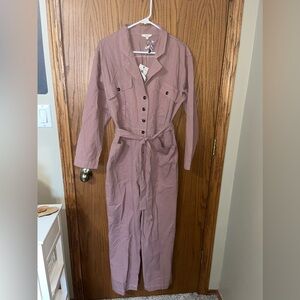 NWT Easel jumpsuit. Size Large. Super cute from smoke free home.